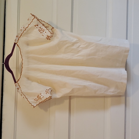 *CLOSET CLOSING 7/31* Vintage cream blouse top, flower embroidery large - Picture 2 of 7